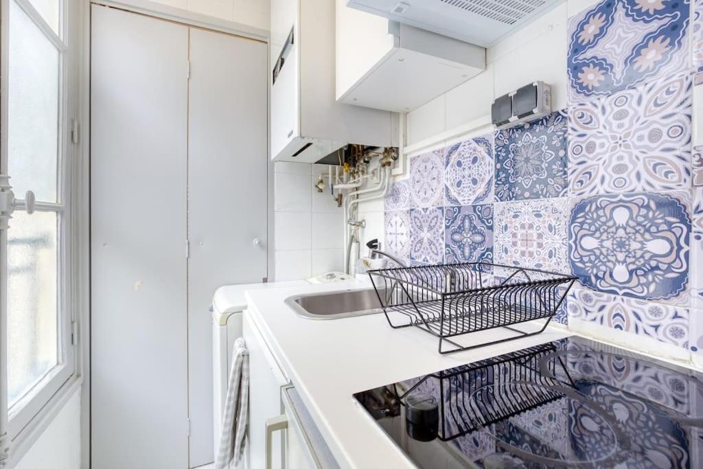 ורסאי * Le Versaillais*2 Min A Pied Du Chateau חדר תמונה